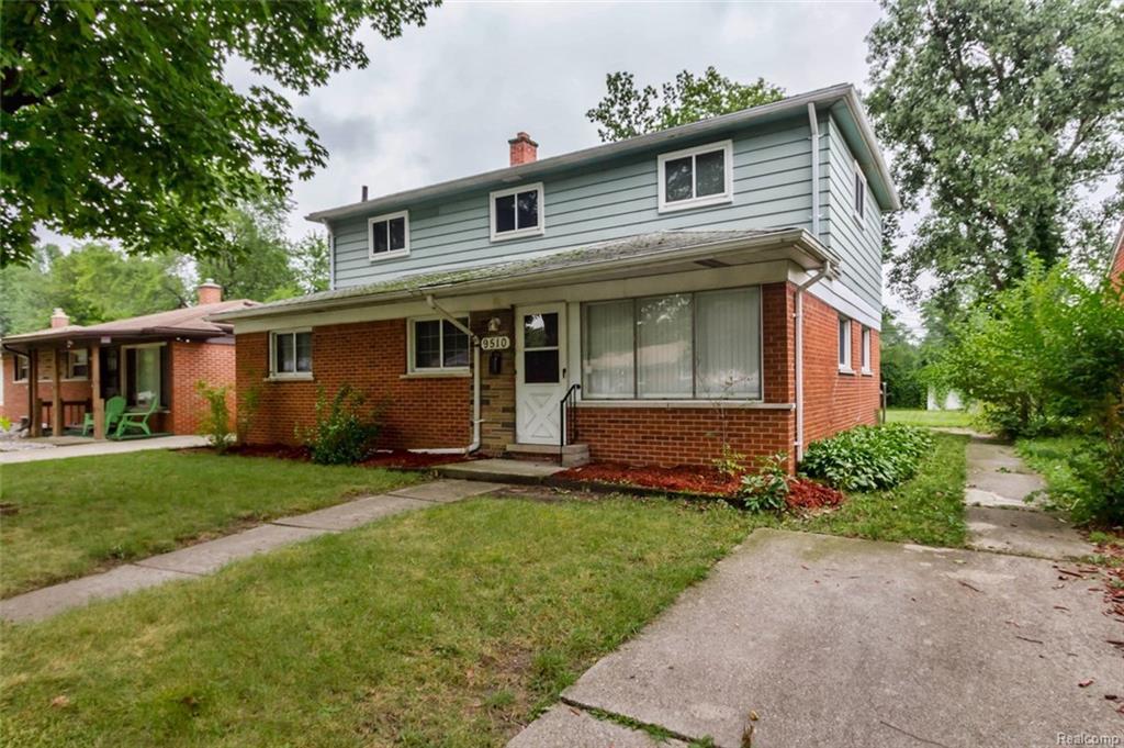 9510 Merrick St - Photo 1