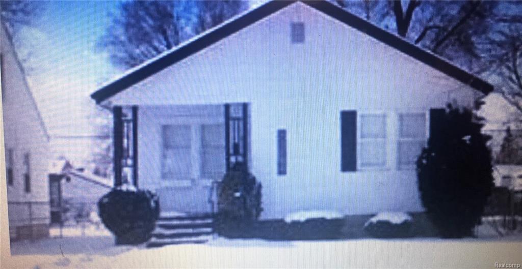 19201 Grandville Ave - Photo 1