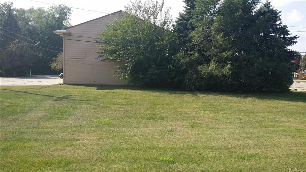 6743 Highland Rd - Photo 1