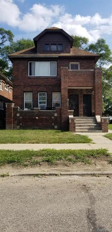 2741 Doris St - Photo 1