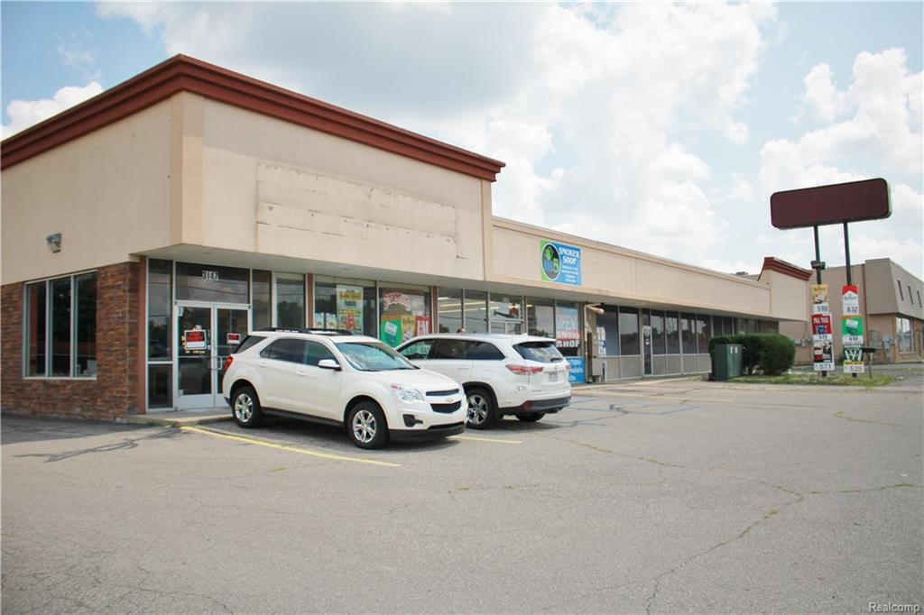 3147 Dort Hwy - Photo 1