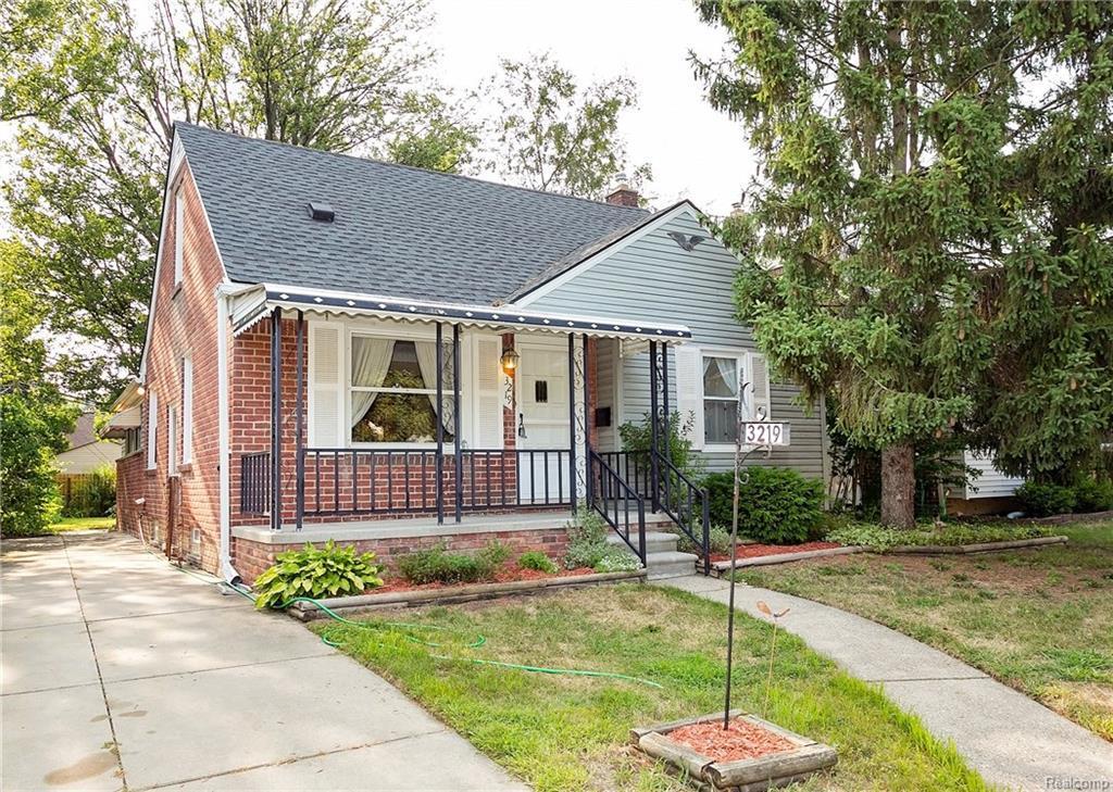 3219 Vermont Avenue - Photo 1