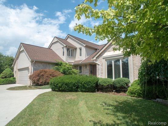 4606 Bentley Dr - Photo 1