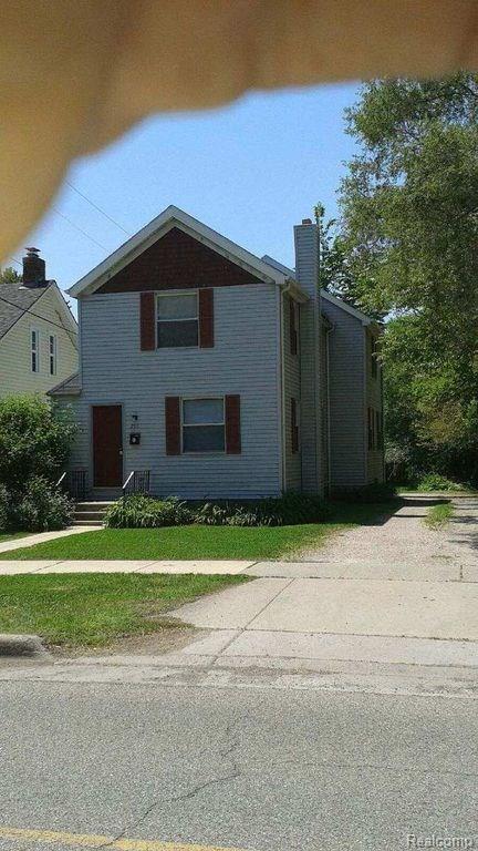 201 Summit St - Photo 1