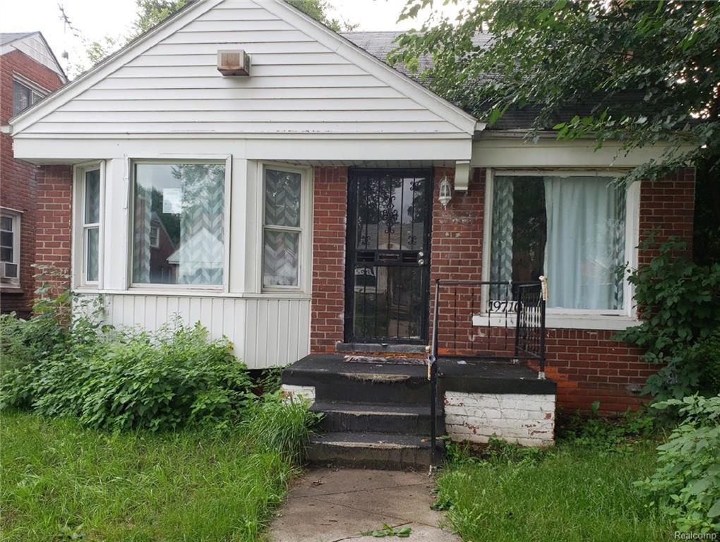 19710 Mansfield St - Photo 1