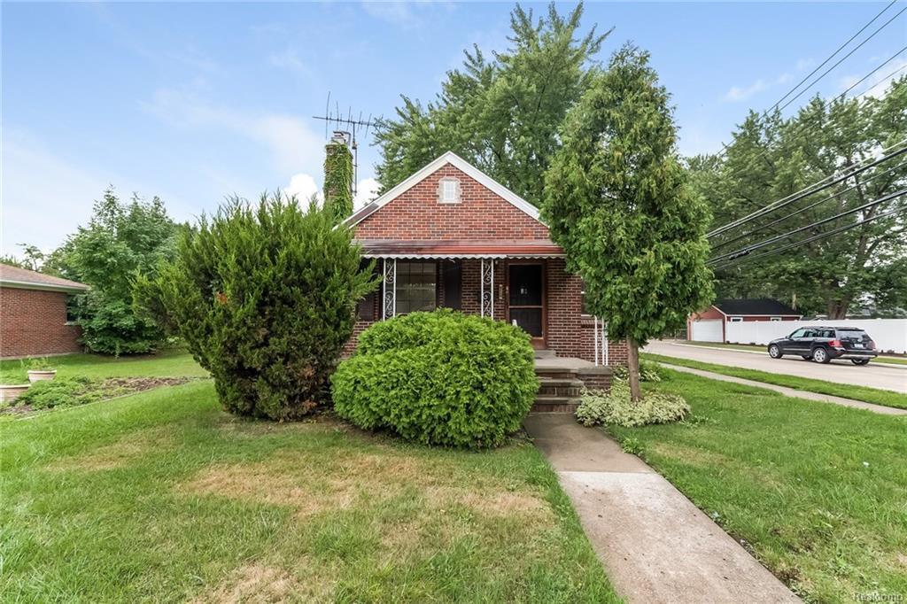 22500 Colony St - Photo 1