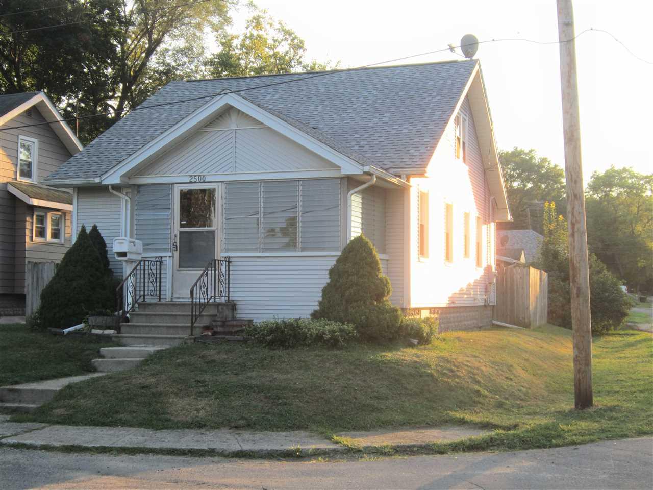 2500 Gilman Place - Photo 1