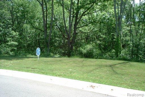 1940 Laflamme Crt - Photo 1