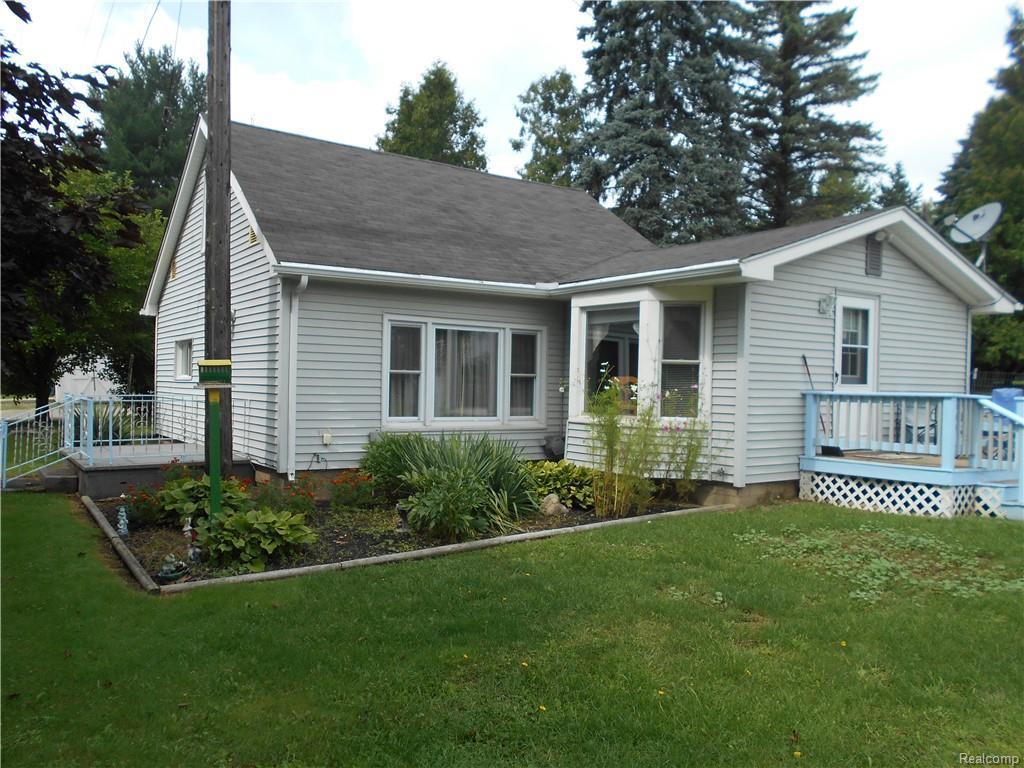 1725 Imlay City Rd - Photo 1