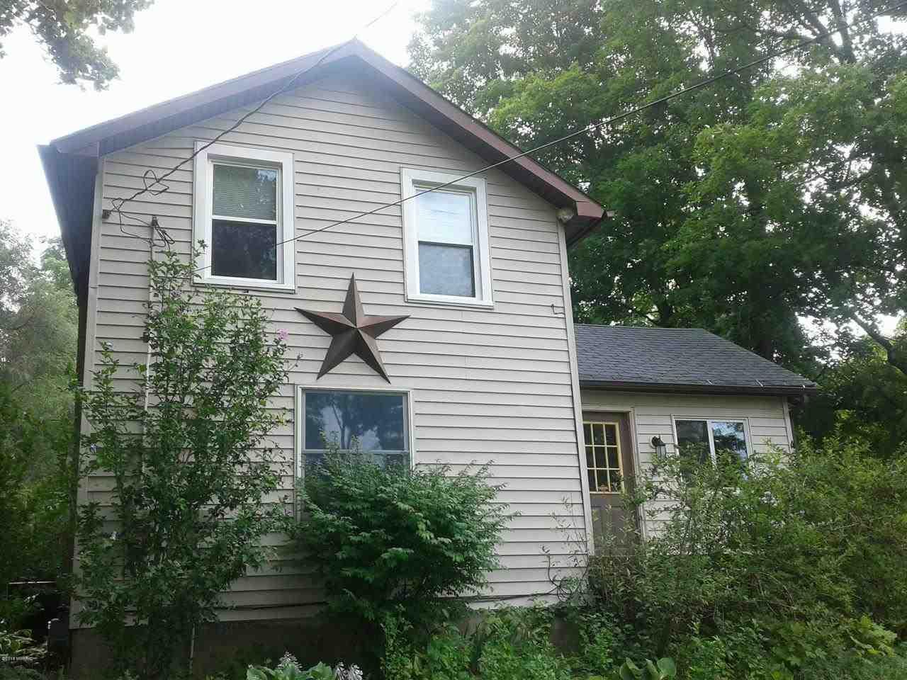458 Wright St - Photo 1