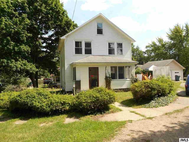 2601 Bow St - Photo 1