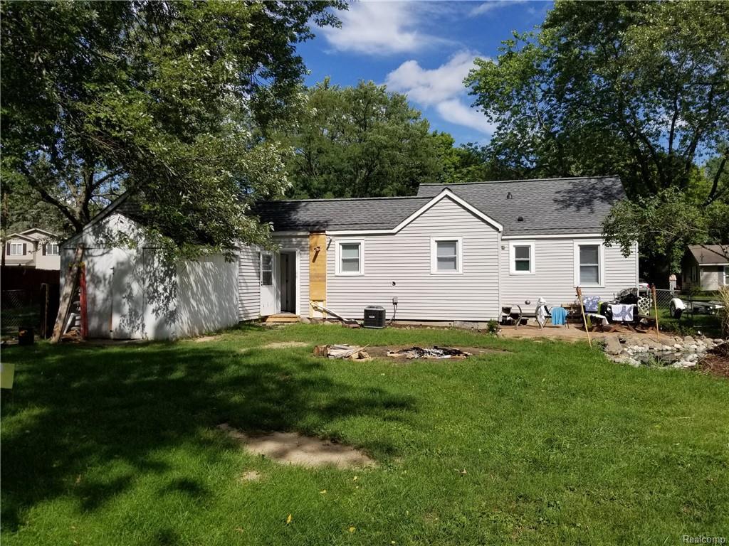 2971 Sunderland - Photo 1