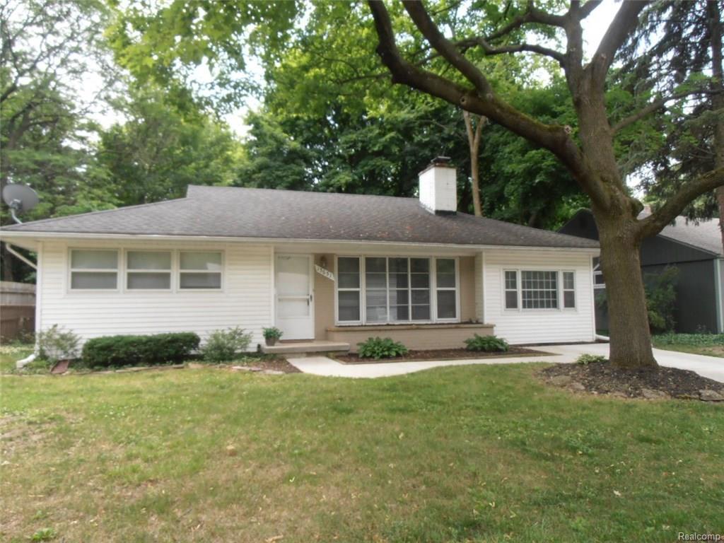 15651 Kirkshire Ave - Photo 1