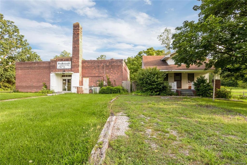 38431 Tyler Rd - Photo 1