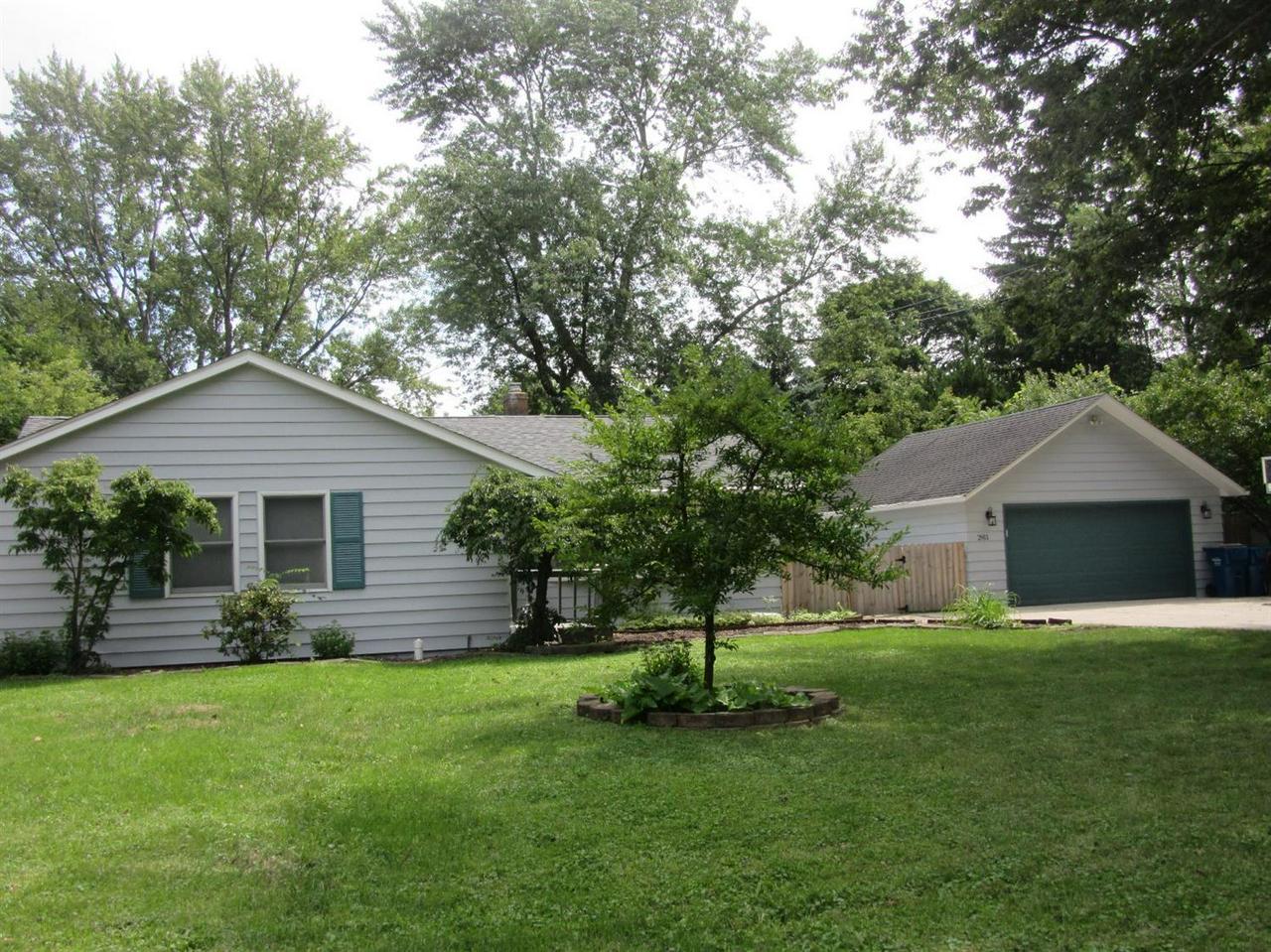 2911 Grant Dr. - Photo 1