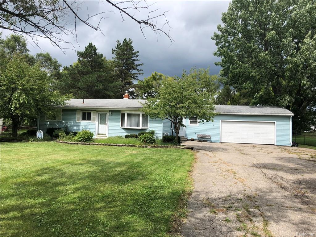 5447 Sun Valley Dr - Photo 1