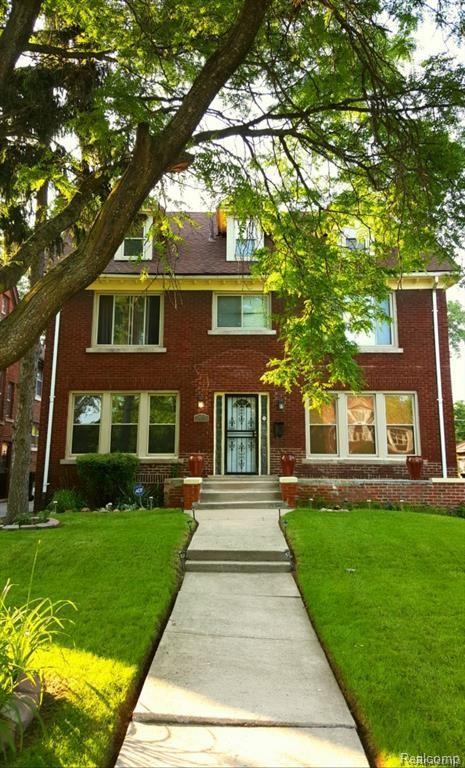 2484 Chicago Blvd - Photo 1