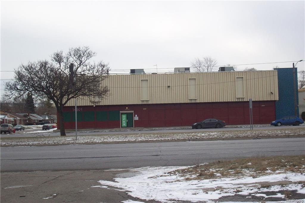 14501 8 MILE RD - Photo 1