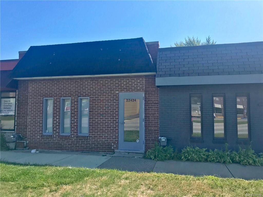 22424 Greater Mack Ave - Photo 1