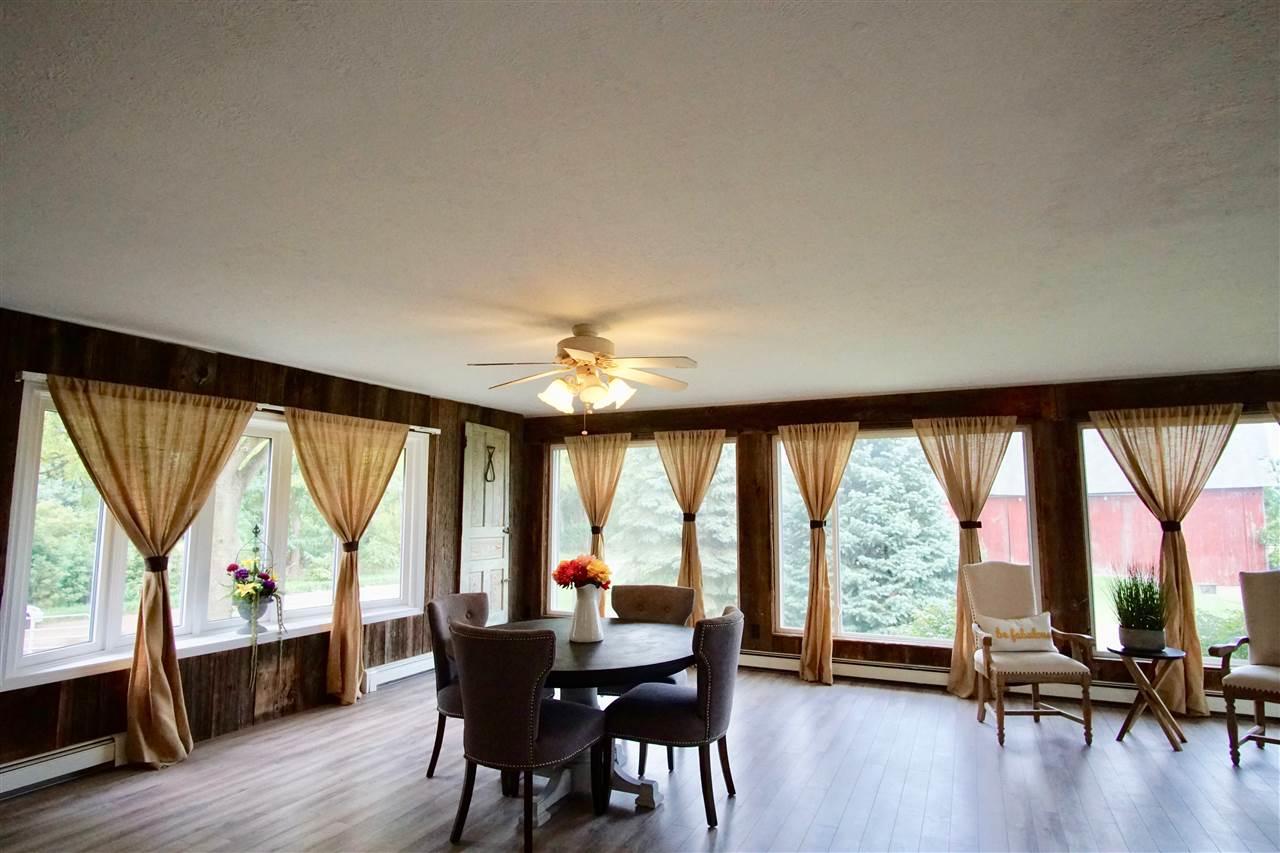 10221 Waterman - Photo 1