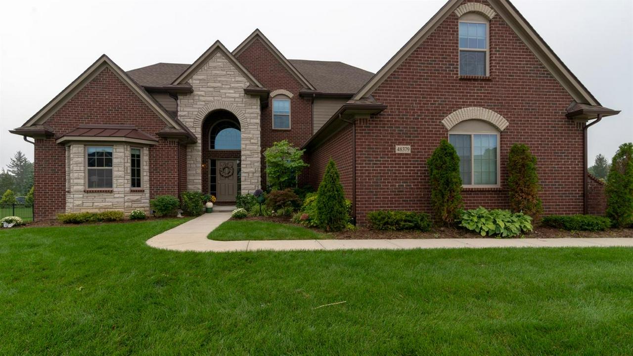 48379 Sherwood Dr - Photo 1