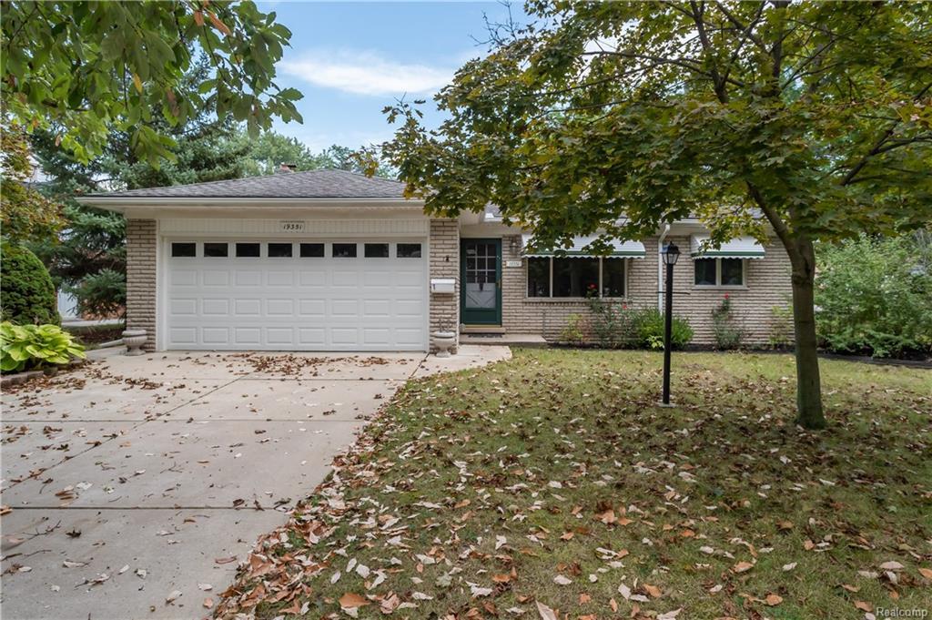 19351 Coventry Dr - Photo 1