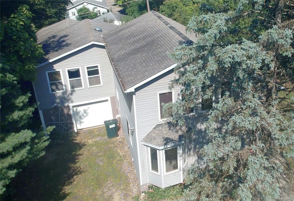 10273 Greenwood Rd - Photo 1