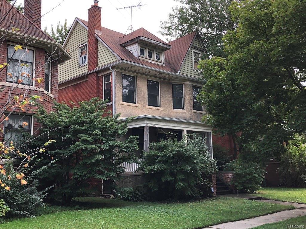731 Delaware St - Photo 1