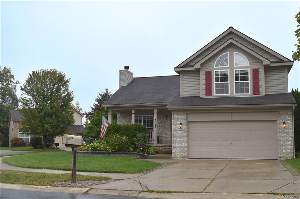 3043 Talon Cir - Photo 1