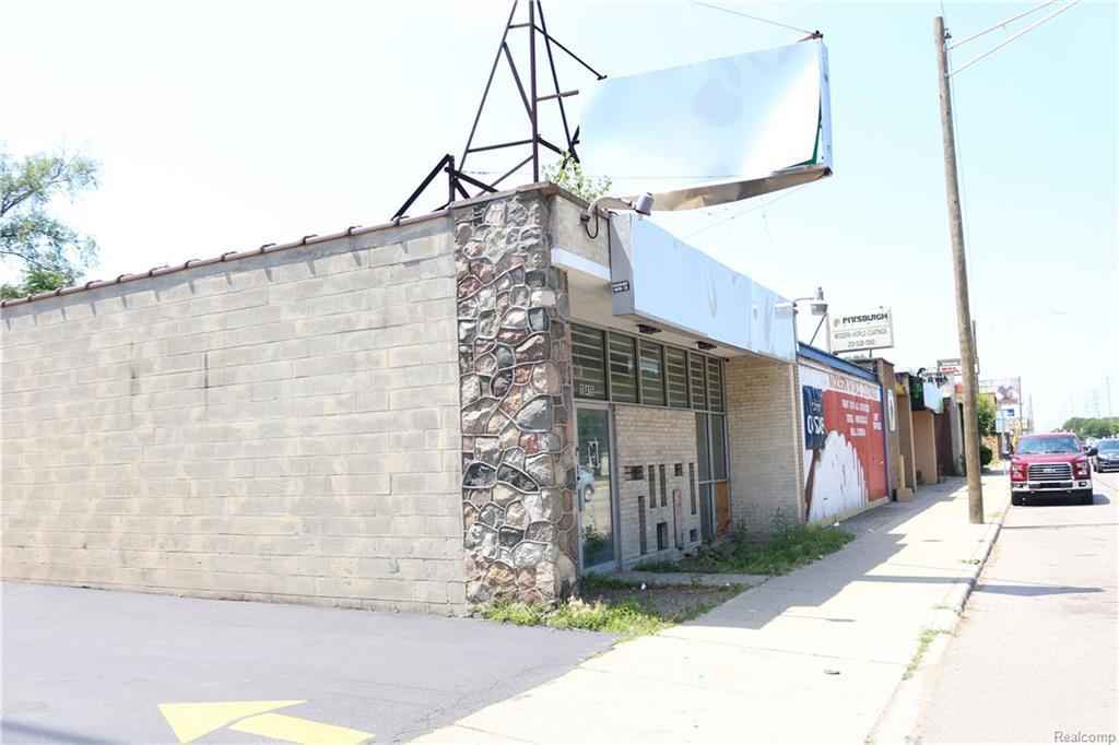 18415 8 MILE RD - Photo 1