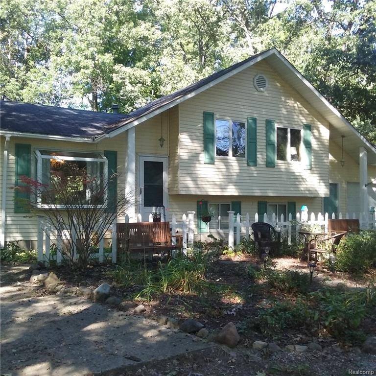 5172 N Shore Dr - Photo 1