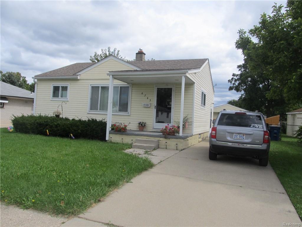 4745 Matthew St - Photo 1