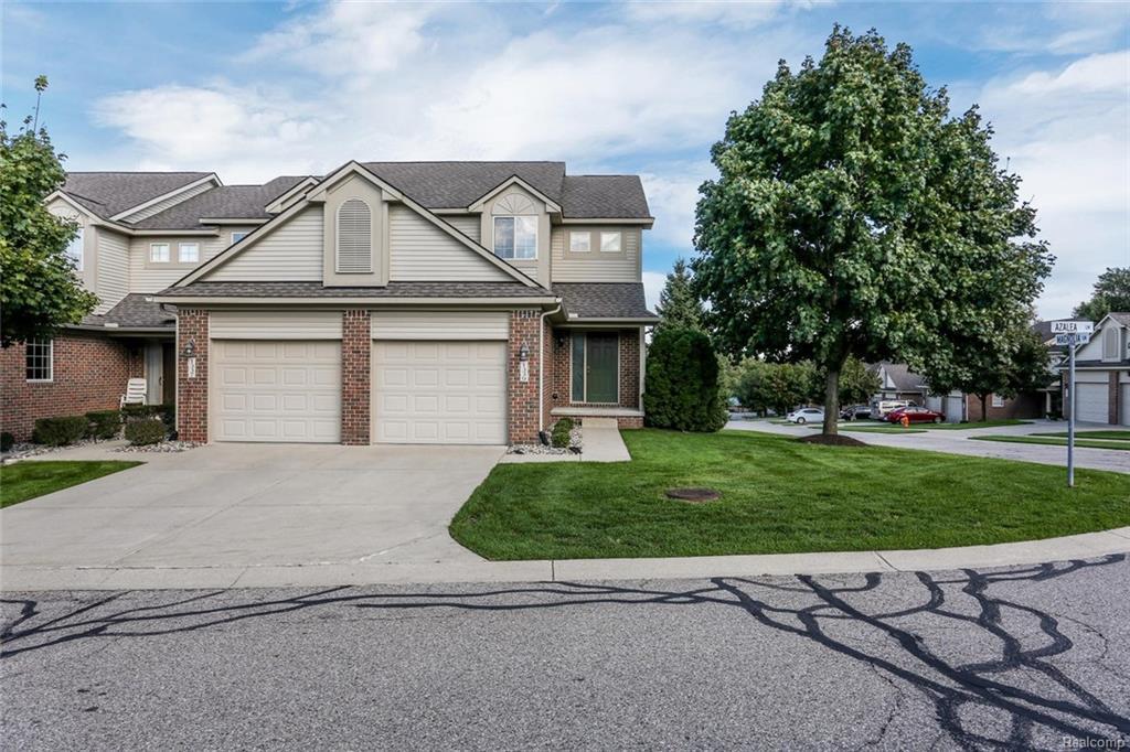 1339 Azalea Ln - Photo 1