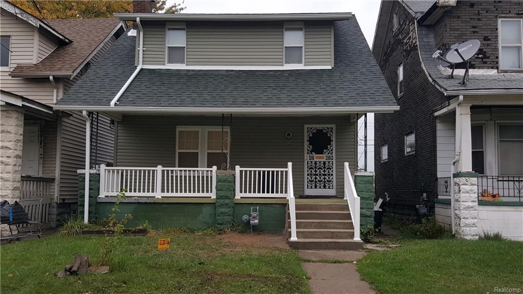 240 Waverly St - Photo 1