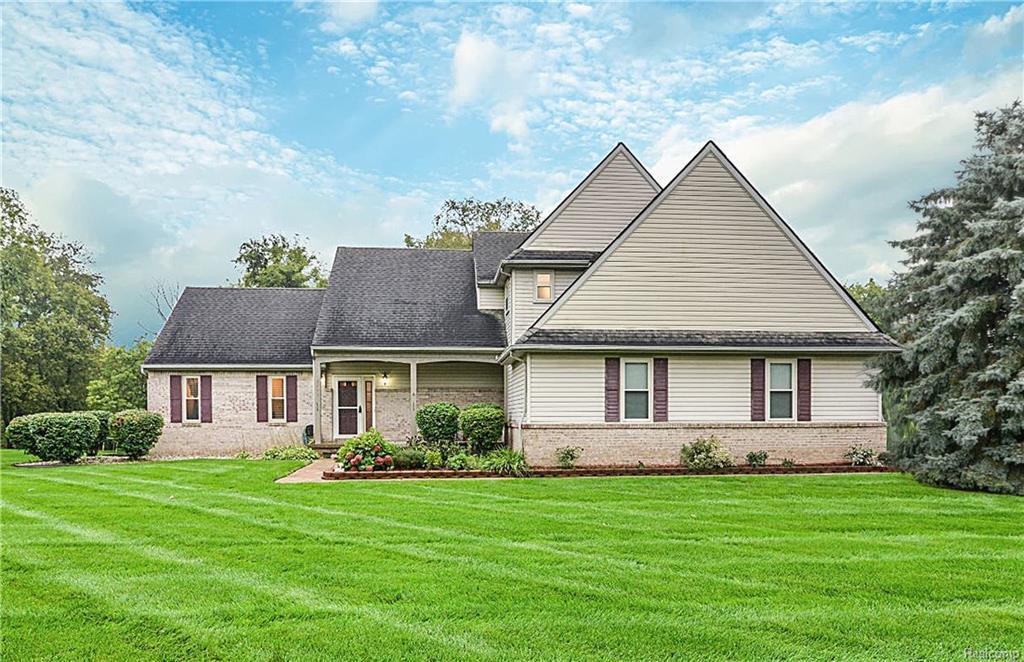 57931 Apple Ln - Photo 1