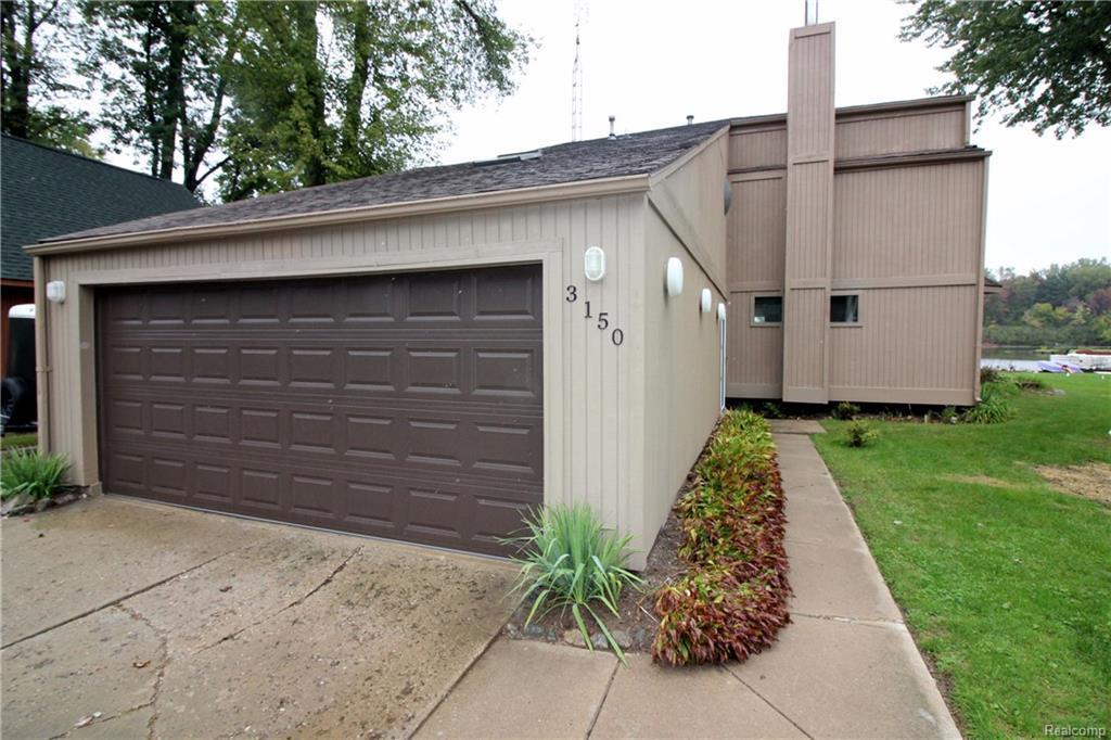 3150 Ponemah Dr - Photo 1