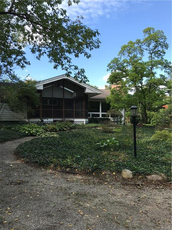 1135 Newport Rd - Photo 1