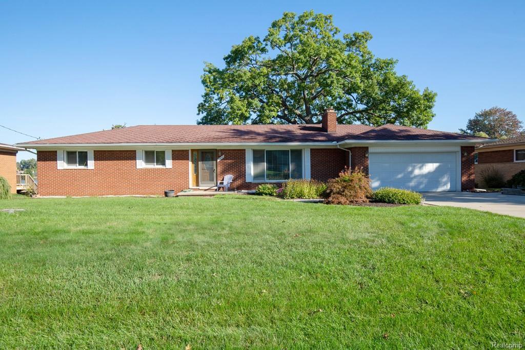 2954 Shawnee Ln - Photo 1