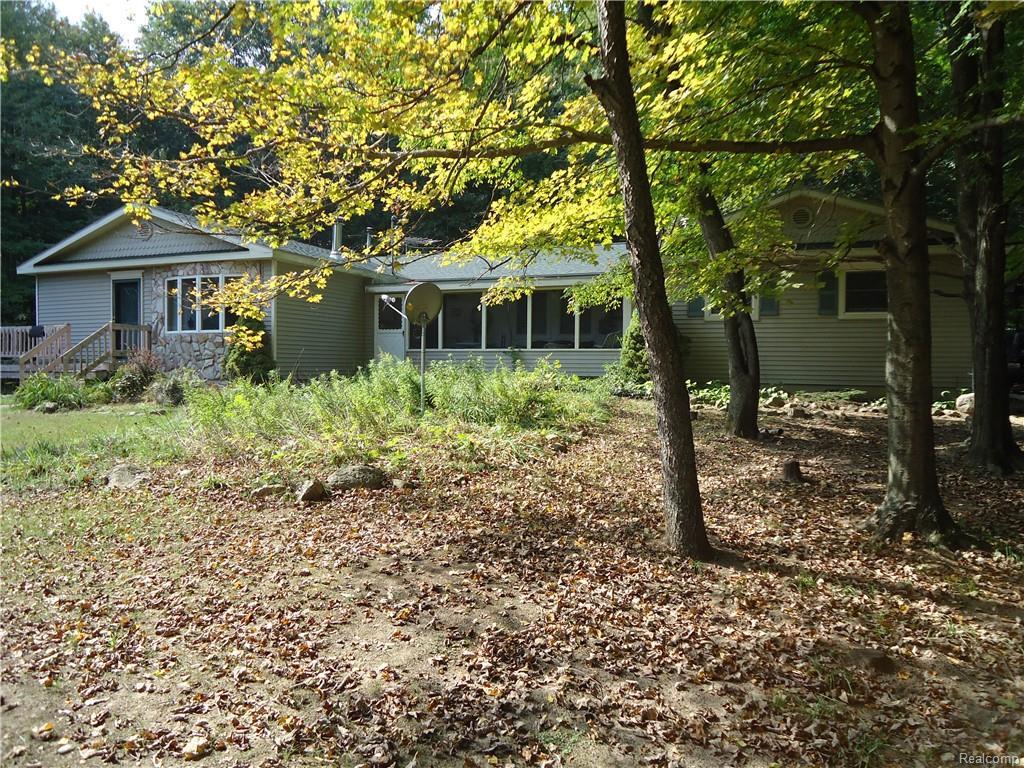 4270 Waldron Rd - Photo 1