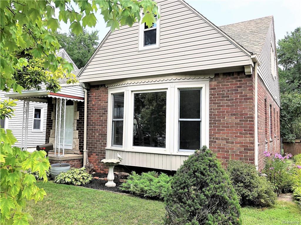 1604 Altadena Ave - Photo 1