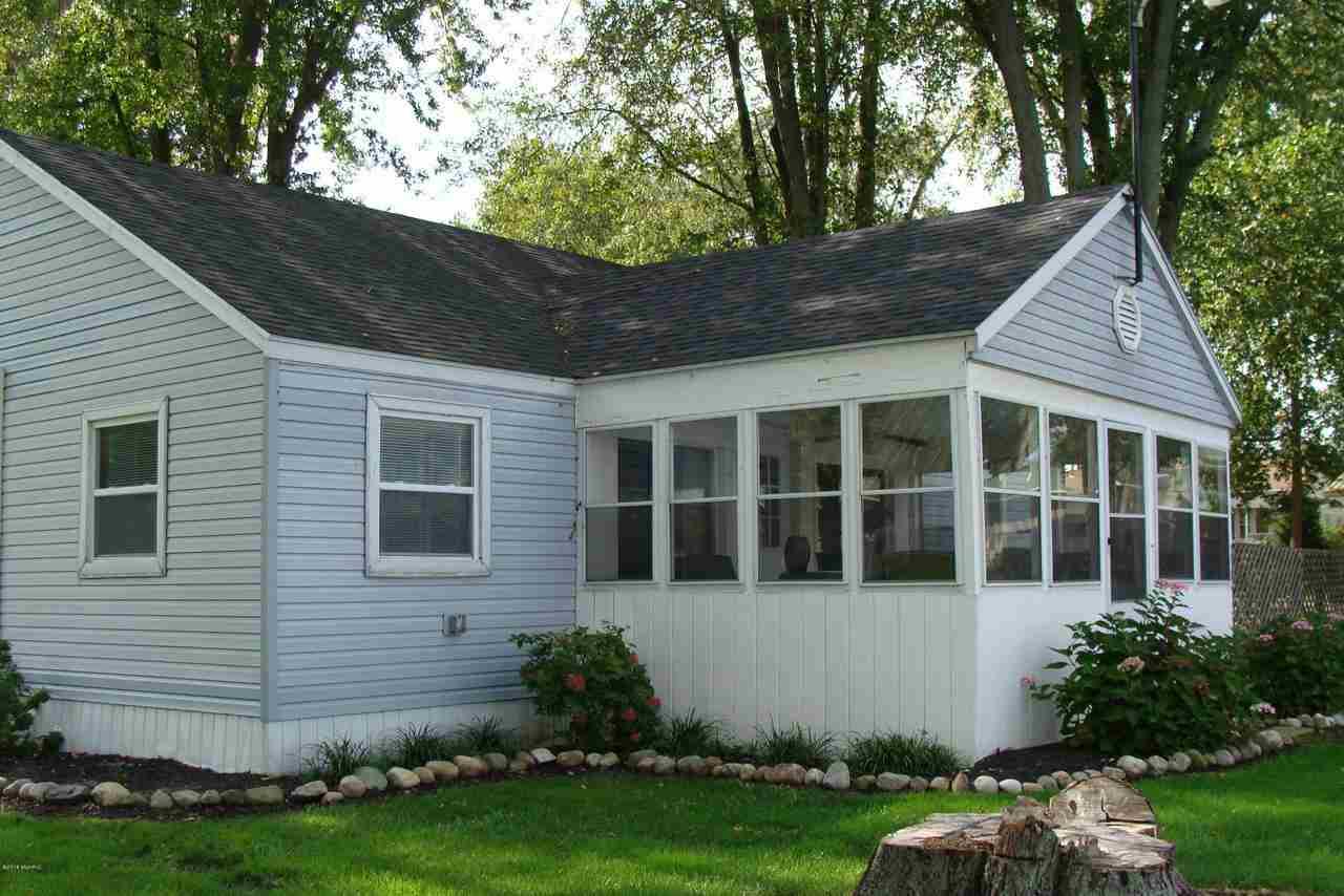 Valley Ln - Photo 1