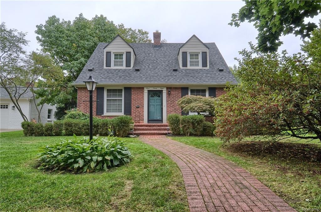 398 Argyle St - Photo 1