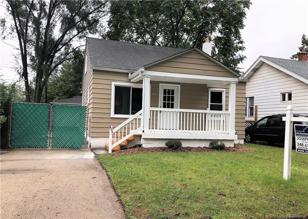 1210 Hayes Ave - Photo 1