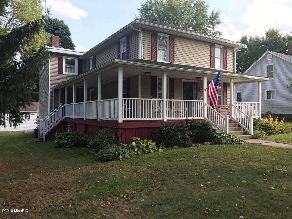 171 Howell St - Photo 1