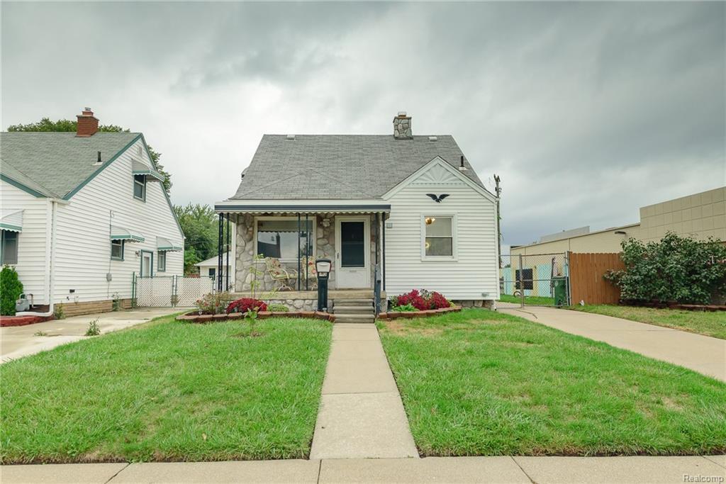 12740 Walnut St - Photo 1