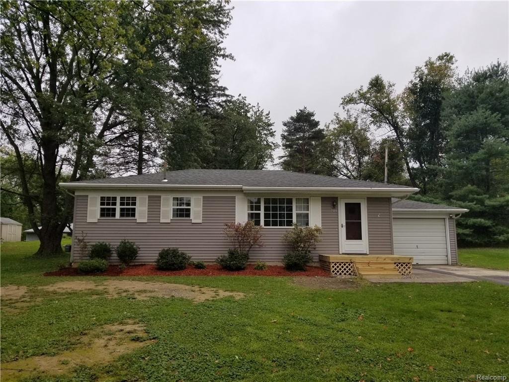 240 Parkview Blvd - Photo 1