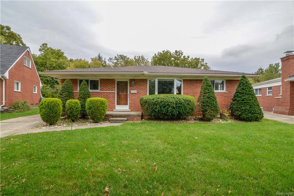 7410 Donna St - Photo 1