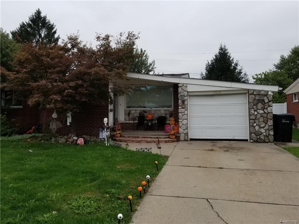 9828 Seavitt Dr - Photo 1