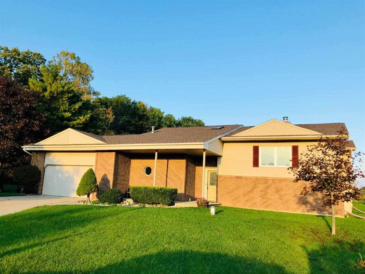 2423 Sunray - Photo 1