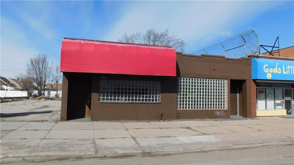 19224 Warren Ave - Photo 1